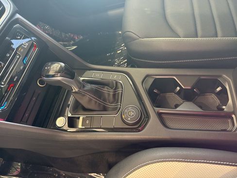 New 2025 Volkswagen Taos SEL image 20