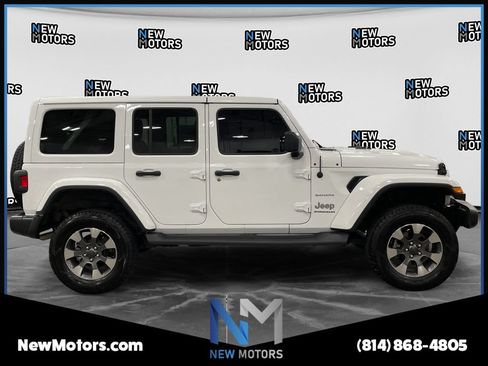 Used 2023 Jeep Wrangler Unlimited Sahara w/ Cold Weather Group AWD/4WD image 6