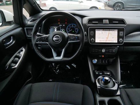 Certified 2025 Nissan Leaf SV Plus image 12