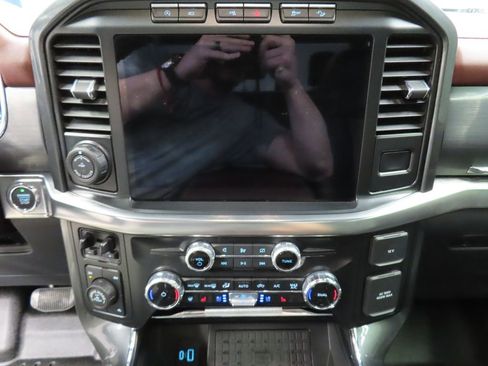 Used 2023 Ford F150 Lariat w/ Equipment Group 502A High AWD/4WD image 20