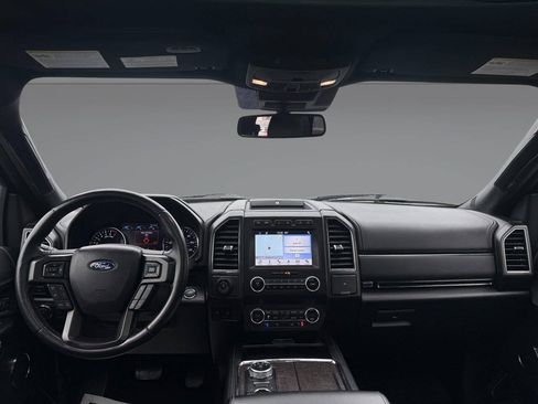 Used 2019 Ford Expedition Limited w/ Equipment Group 302A AWD/4WD image 39
