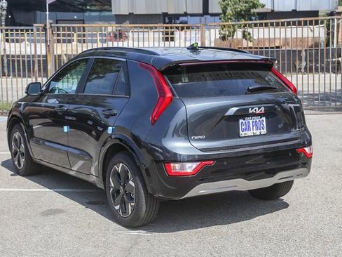 New 2026 Kia Niro Wind FWD image 15