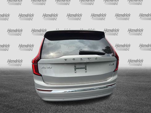 Used 2025 Volvo XC90 B6 Ultra w/ Protection Package Premier AWD/4WD image 11