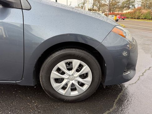 Used 2019 Toyota Corolla L image 11