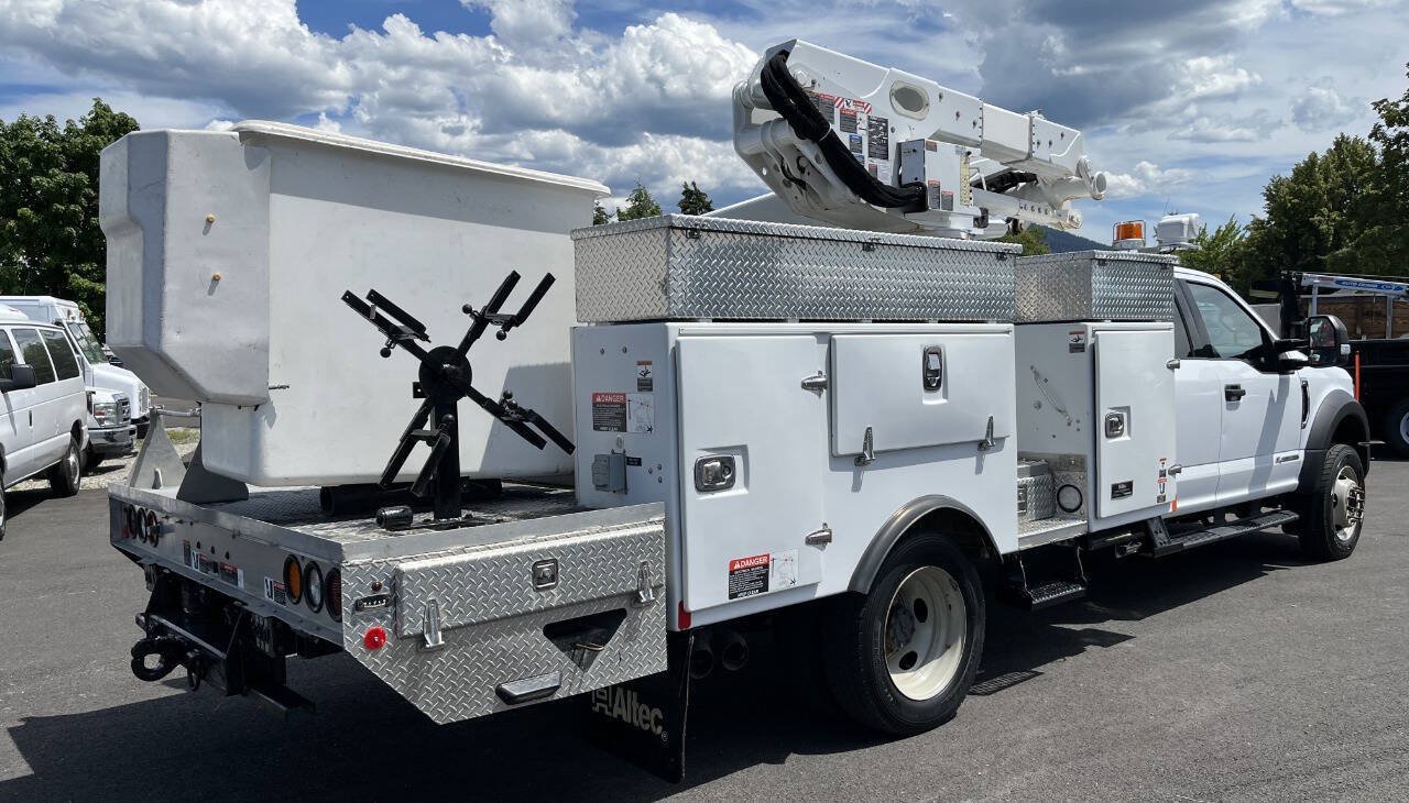 Used 2017 Ford F550 4x4 SuperCab Super Duty image 5