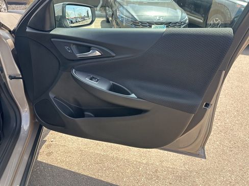 Used 2024 Chevrolet Malibu RS w/ LPO, Floor Liner Package FWD image 38