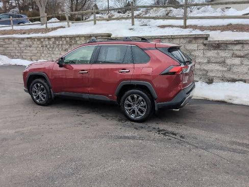 Used 2024 Toyota RAV4 Limited w/ Advanced Technology Package image 7