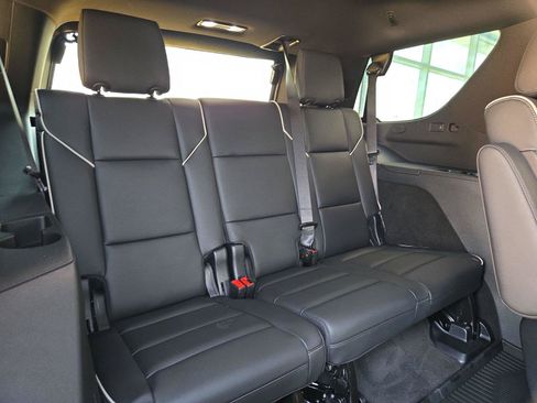 Used 2026 Cadillac Escalade Luxury w/ LPO, Floor Liner Package RWD image 30