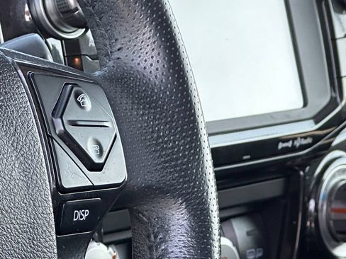 Used 2019 Toyota 4Runner 4WD image 25