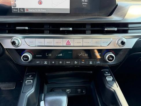 Used 2025 Kia Telluride S AWD/4WD image 21