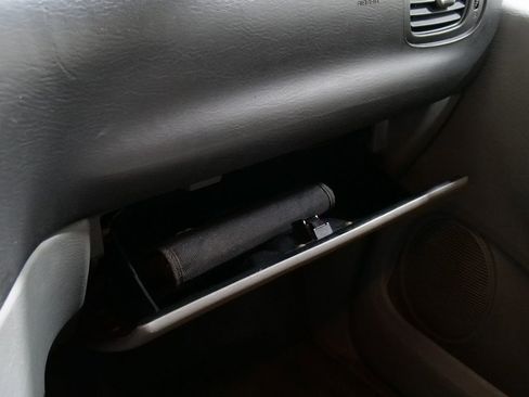 Used 2007 Dodge Caravan SXT w/ Popular Equipment Group I image 32