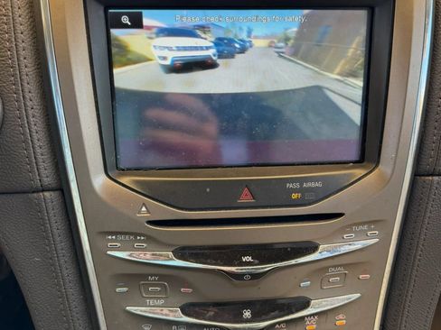 Used 2011 Lincoln MKX 2WD w/ 102A Rapid Spec Order Code image 15