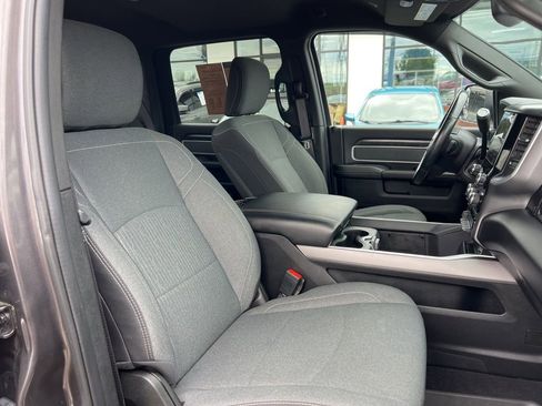 Used 2021 RAM 2500 Big Horn w/ Level 1 Equipment Group image 26