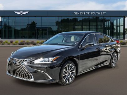Used 2025 Lexus ES 300h w/ Premium Package
