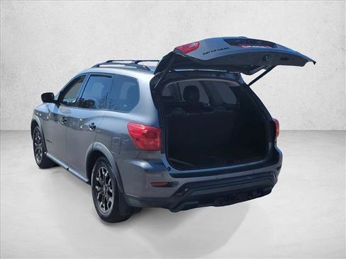 Used 2020 Nissan Pathfinder SL image 9