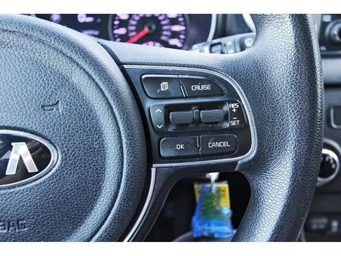Used 2018 Kia Sportage LX FWD image 19