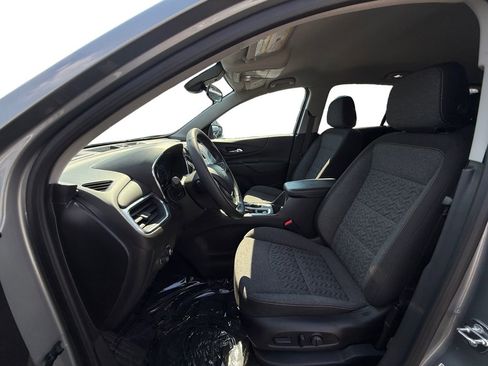 Used 2023 Chevrolet Equinox LT FWD image 9