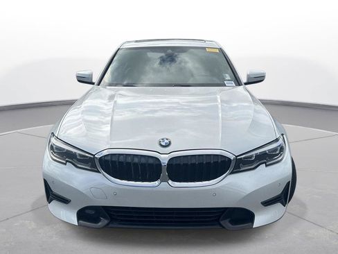 Used 2019 BMW 330i xDrive Sedan w/ Convenience Package AWD/4WD image 3