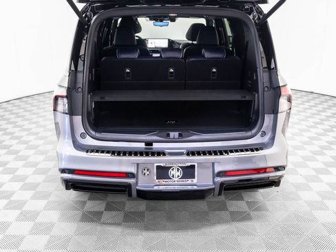 Certified 2026 INFINITI QX80 4WD w/ Sport Exterior Package image 40