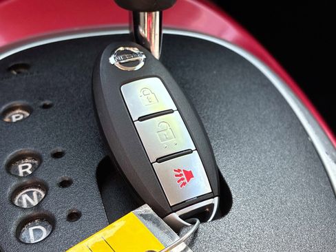 Used 2014 Nissan Juke SV AWD/4WD image 31