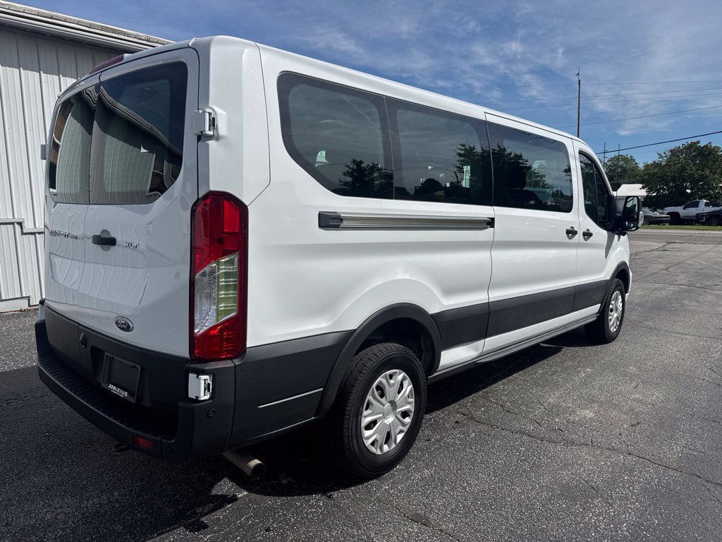 Used 2023 Ford Transit 350 XLT RWD image 7