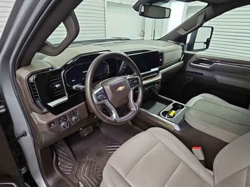 Used 2024 Chevrolet Silverado 2500 LT w/ Texas Edition AWD/4WD image 12