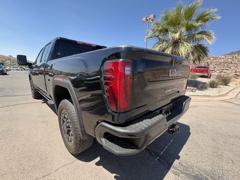 Used 2024 GMC Sierra 3500 Denali w/ Denali Reserve Package AWD/4WD image 3