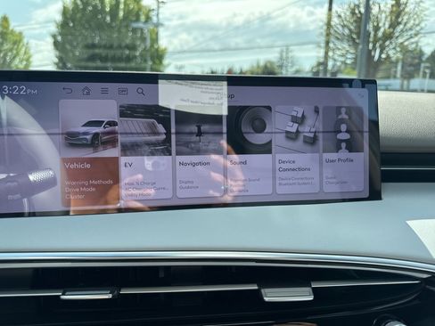 New 2026 Genesis Electrified GV70 image 23