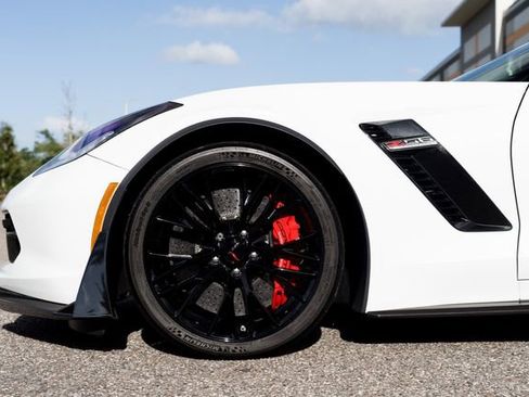 Used 2018 Chevrolet Corvette Z06 image 17