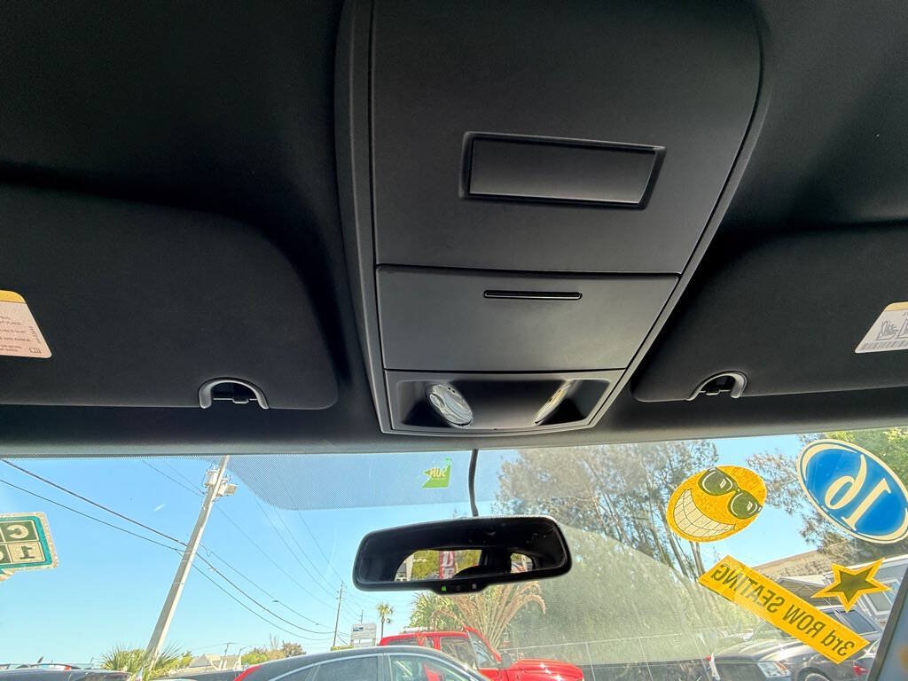 Used 2016 Dodge Grand Caravan SE FWD image 21