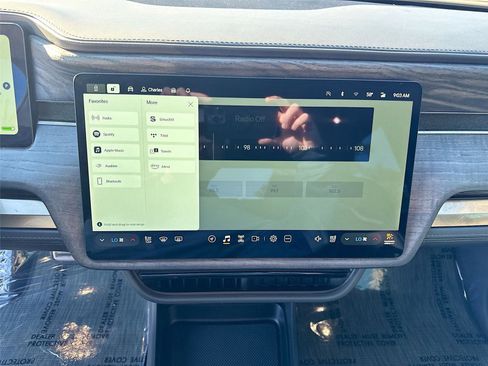 Used 2022 Rivian R1T Launch Edition image 10