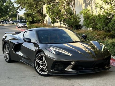 Used 2020 Chevrolet Corvette Stingray Premium Cpe w/ 3LT Preferred Equipment Group RWD image 2