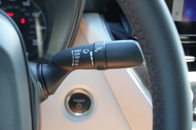 Used 2025 Toyota Corolla SE FWD image 28