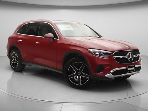 New 2026 Mercedes-Benz GLC 300 image 13