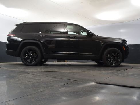 New 2025 Jeep Grand Cherokee L Altitude image 48