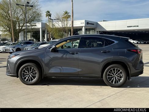 Used 2025 Lexus NX 250 FWD w/ Premium Package image 3
