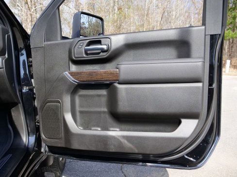 Used 2024 GMC Sierra 3500 SLE w/ SLE Convenience Package image 35