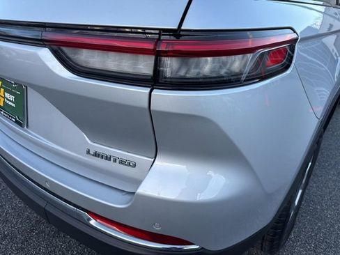 Certified 2022 Jeep Grand Cherokee Limited image 34