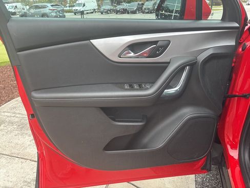 Used 2023 Chevrolet Blazer LT image 38