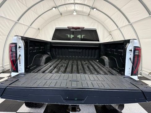 Used 2024 GMC Sierra 3500 AT4 w/ Technology Package image 5