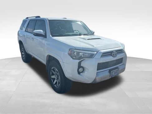 Used 2020 Toyota 4Runner TRD Off-Road Premium w/ Moonroof Package image 3