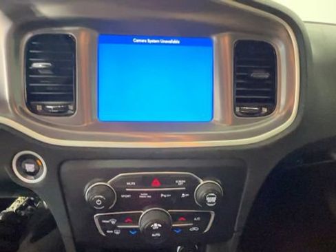 Used 2019 Dodge Charger SXT w/ Blacktop Package AWD/4WD image 30