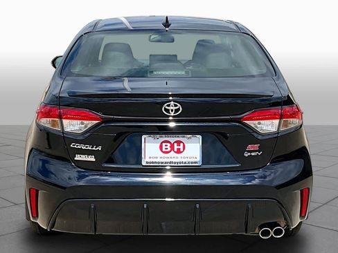 Used 2026 Toyota Corolla SE w/ SE Premium Package FWD image 5