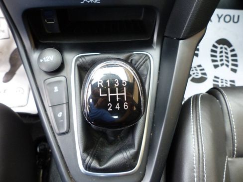 Used 2018 Ford Focus ST w/ Equipment Group 402A FWD image 47
