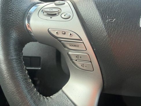 Used 2018 Nissan Murano SV AWD/4WD image 14
