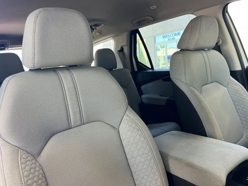 Certified 2024 Honda Pilot LX image 31