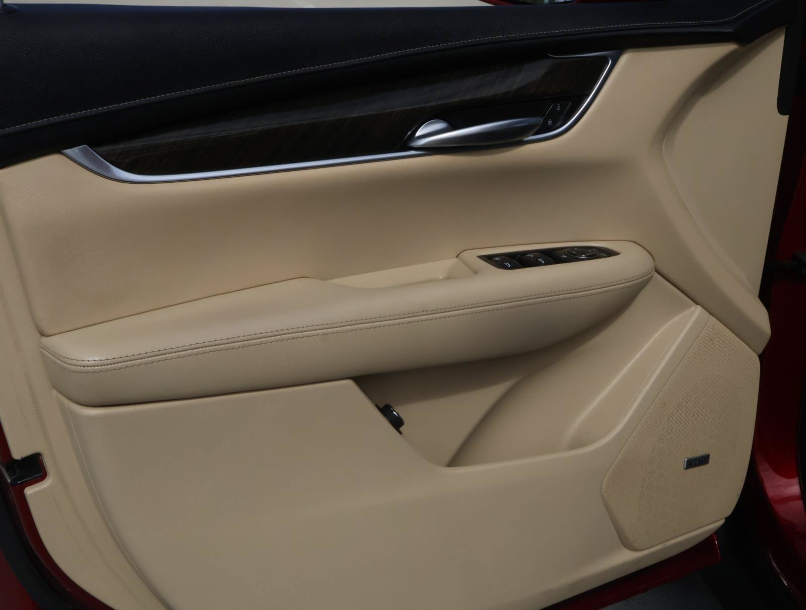 Used 2019 Cadillac XT5 FWD image 18