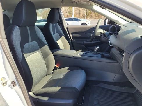 New 2026 Nissan Sentra SV w/ SV Convenience Package FWD image 10