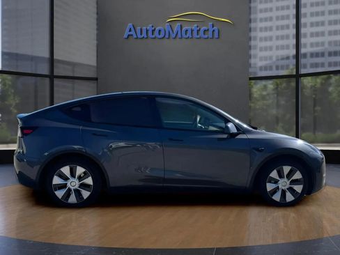 Used 2023 Tesla Model Y Long Range AWD/4WD image 12