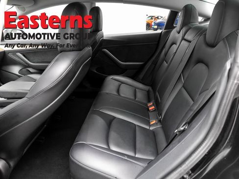 Used 2021 Tesla Model 3 Standard Range Plus RWD image 16